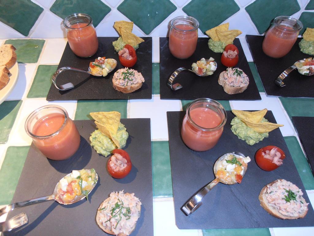 Le Seminaire Bed & Breakfast Roussas Dış mekan fotoğraf