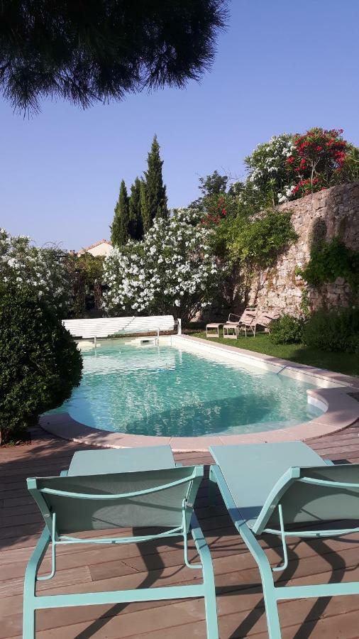 Le Seminaire Bed & Breakfast Roussas Dış mekan fotoğraf